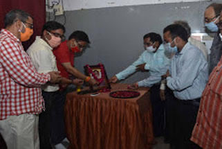 वरिष्ठ पत्रकार उपेन्द्र मिश्र और प्रमोद सिंह के निधन पर प्रेस क्लब में शोक सभा आयोजित कर दी गई श्रद्धांजलि