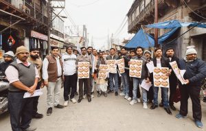 हाथरस में जनसंपर्क